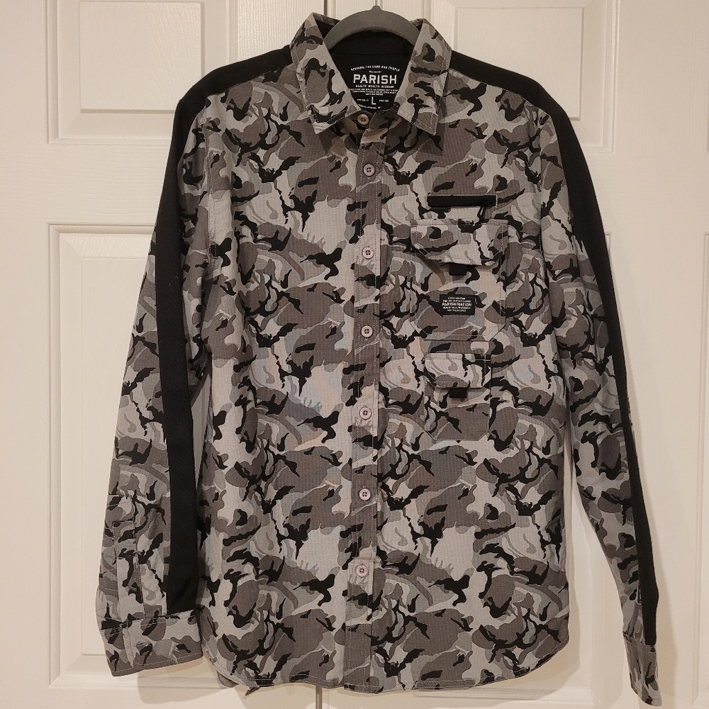 Parish Nation Gray and Black Long Sleeved Men's Button Down Camo Shirt Size L